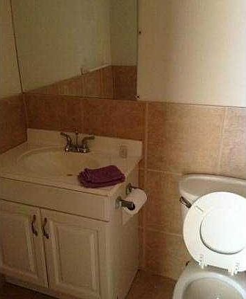 5th image of 4528 SW 54th St APT 405-B