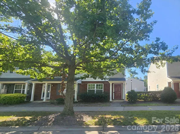 4657 Johnston Oehler Rd, Charlotte, NC 28269