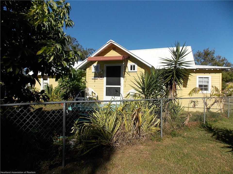 1st image of 32150 Sweetbay Ct