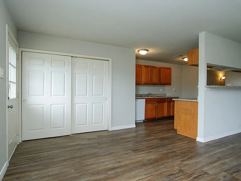 17626 Bullis Gap Dr — Photo 8