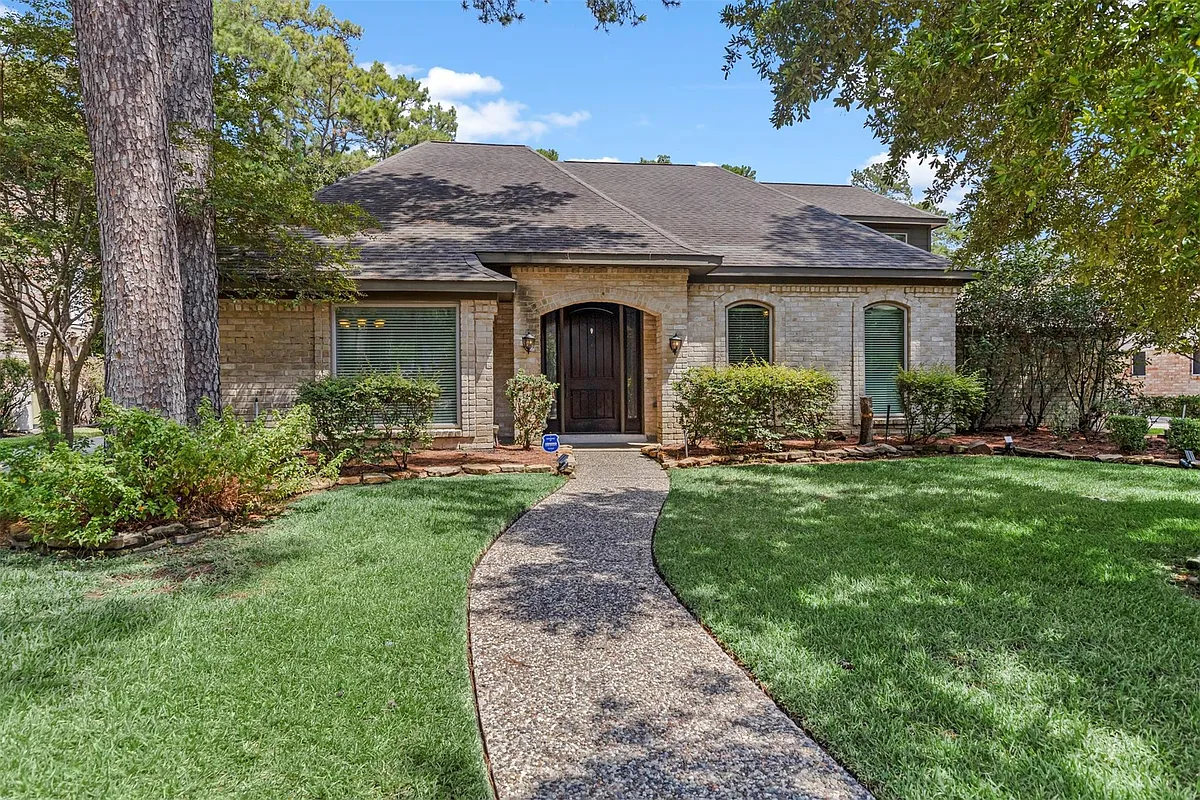 Building Photo - 16210 Chipstead Dr
