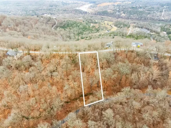 Holiday Island Dr #7, Eureka Springs, AR 72631