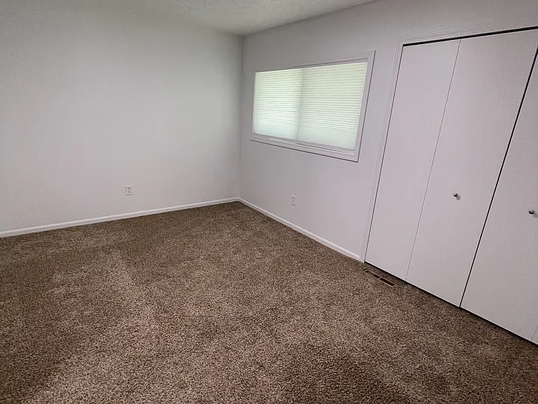 2166 Regency Dr — Photo 12