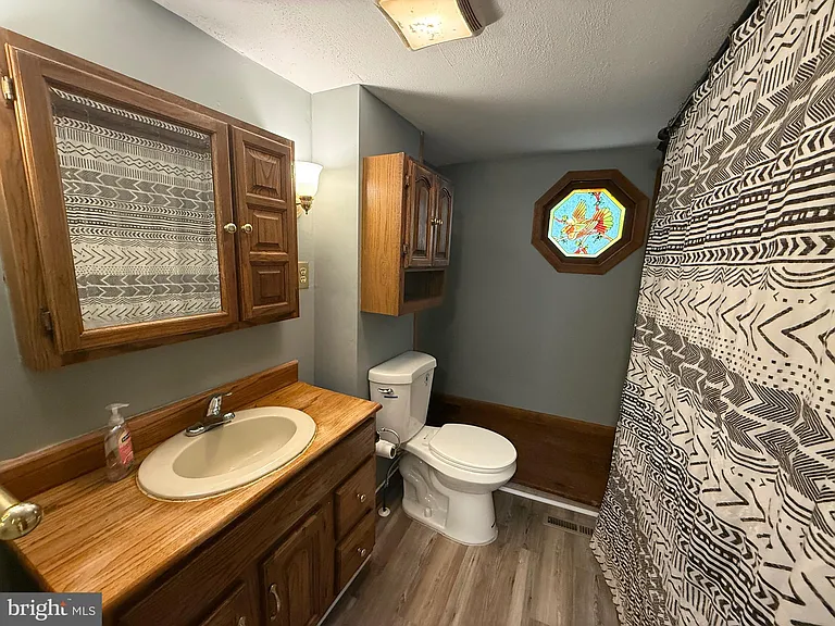 1094 Kings Hwy — Photo 10
