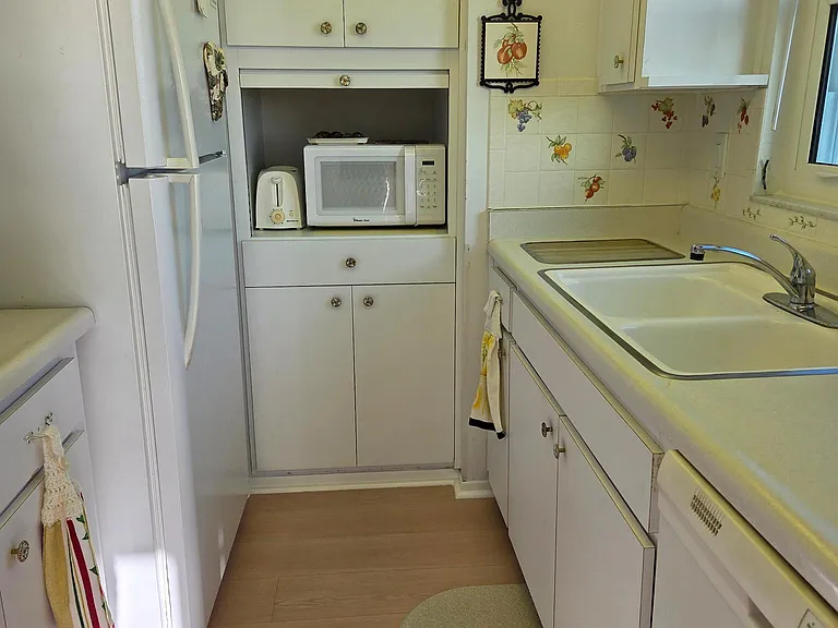 1255 Tarpon Center Dr #305 — Photo 6