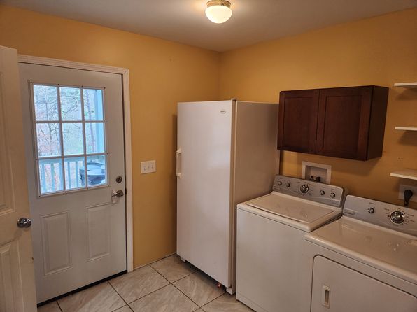 223 Varnes Ln, Lakemont, GA 30552