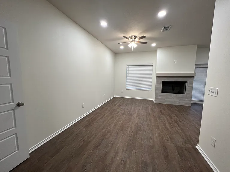 3927 Brynlee Cir #1 — Photo 3