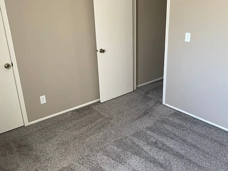 Southdale Square Apartments — Photo 111