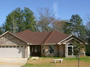 140 N Bluebonnet Ln, Longview, TX 75604