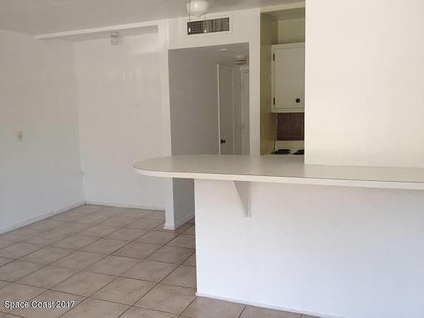 1st image of 223 Columbia Dr APT 224
