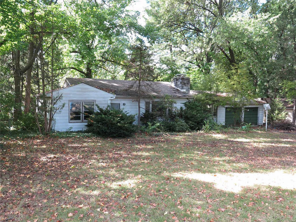 521 Hentschel Pl photo 1