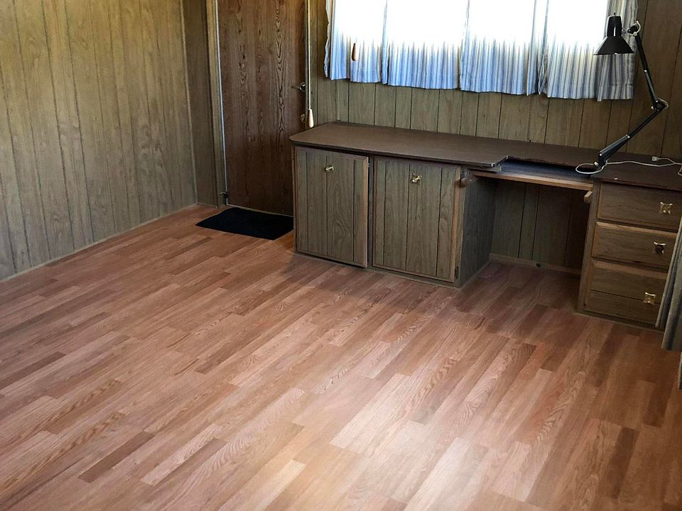 2nd image of 268 W Glenn St
