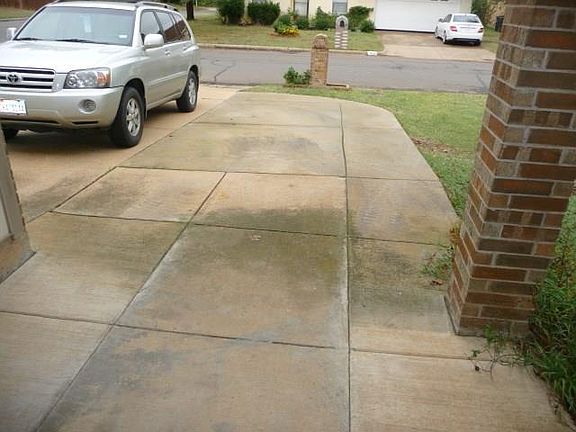 4th image of 3009 S Meadow Dr