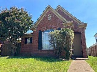 10171 Macon Rd, Cordova, TN 38018