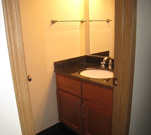 4th image of 122 Willow Brook Ct APT 6