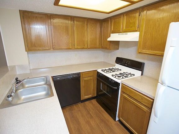 4th image of 12411 Deer Falls Dr