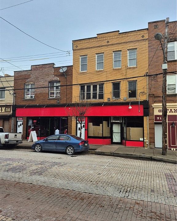 1st image of 712-714 Broadway Ave