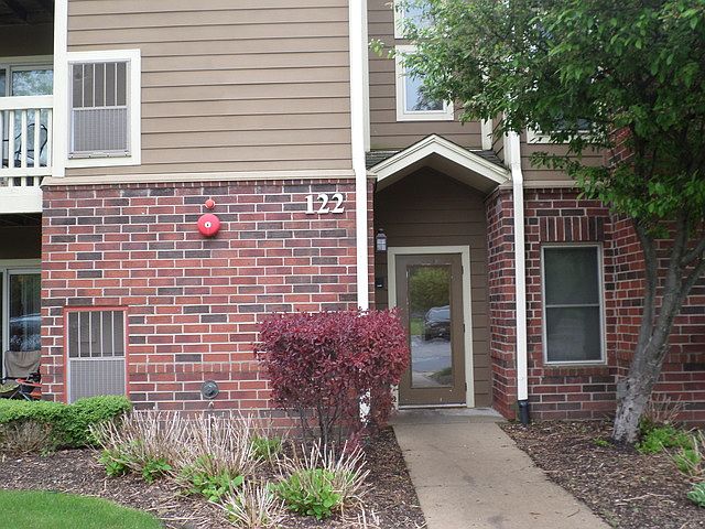 1st image of 122 Glengarry Dr APT 105