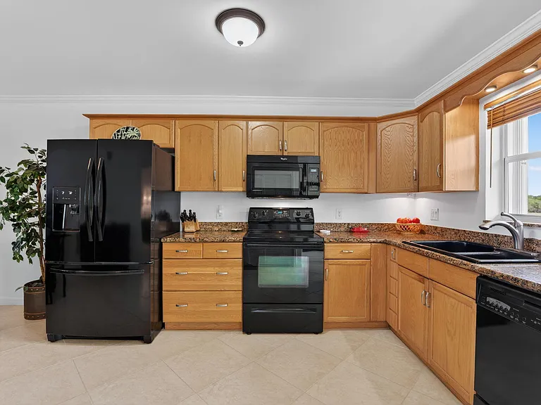 1166 Hillsboro Mile Bch #26 — Photo 21