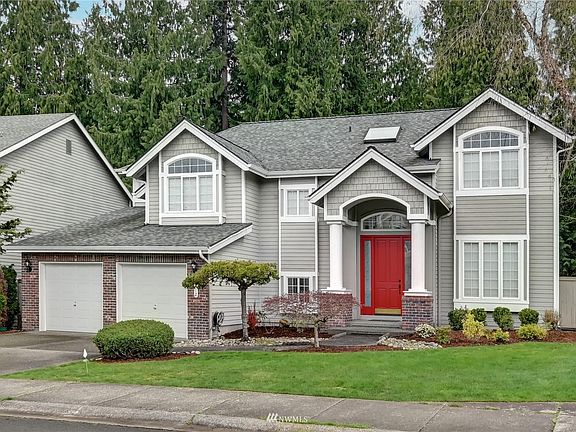 2nd image of 3012 206th Way NE