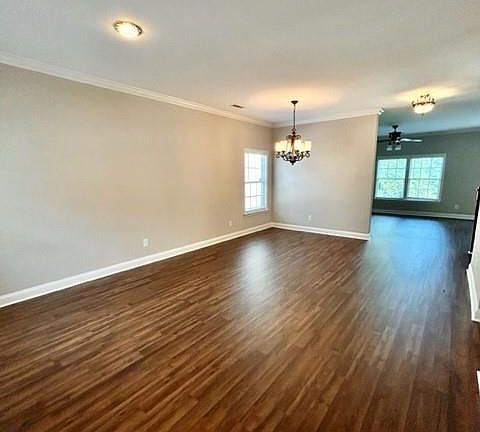 3rd image of 13014 Lake Erie Ln