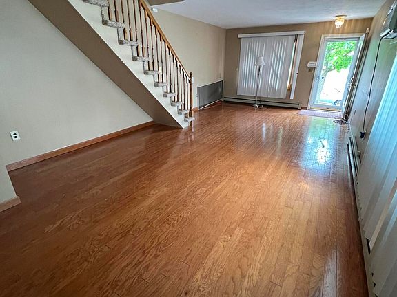 5th image of 723 Durant Ave