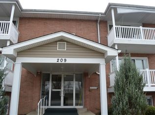 209 Coraopolis Rd #9, Coraopolis, PA 15108