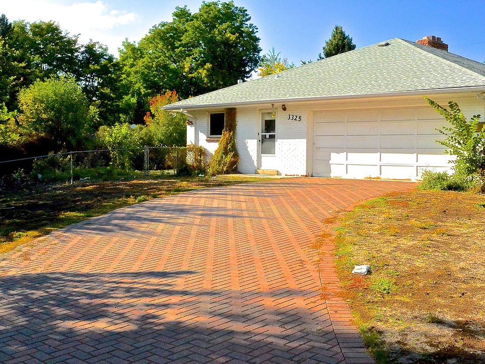 2nd image of 3325 S Clayton Blvd