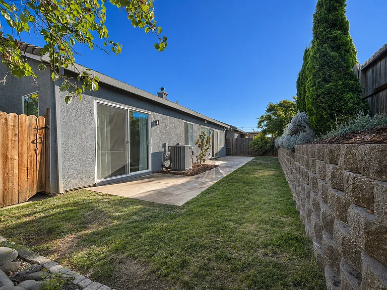 10163 Omeara Dr — Photo 41