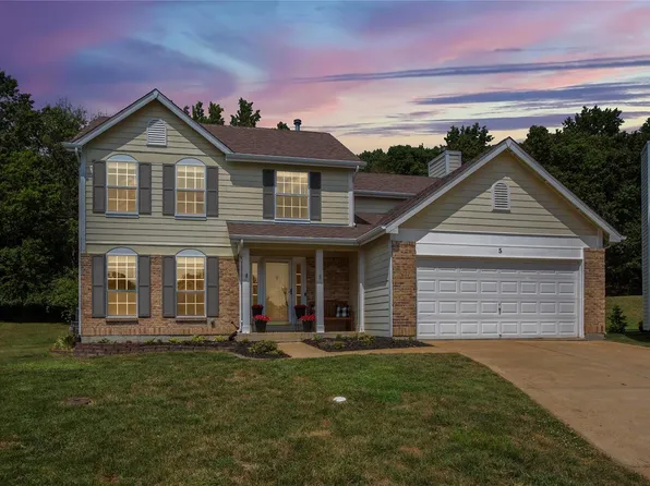 5 Autumn Peak Ct, Fenton, MO 63026