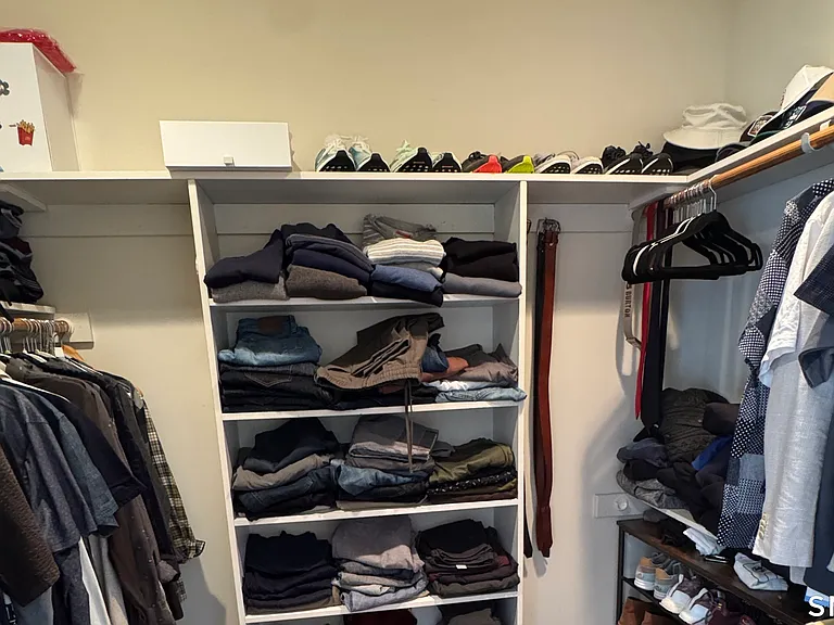 556 Hill St — Photo 19