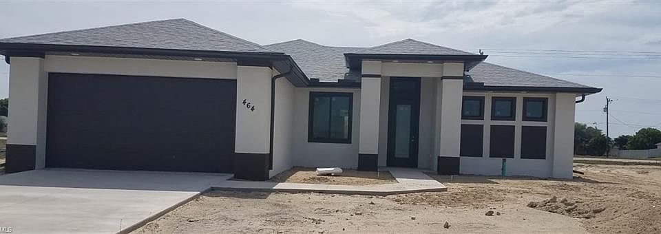 1st image of 464 NE Juanita Pl