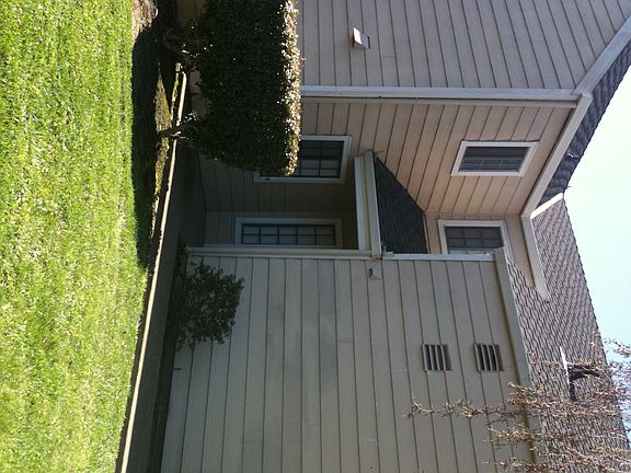 4th image of 1918 Rosemarie Ln Unit 114