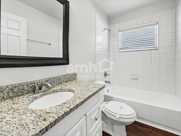 1443 Baythorn Dr — Photo 13
