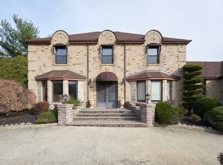 42 Hunt Rd, Freehold, NJ 07728