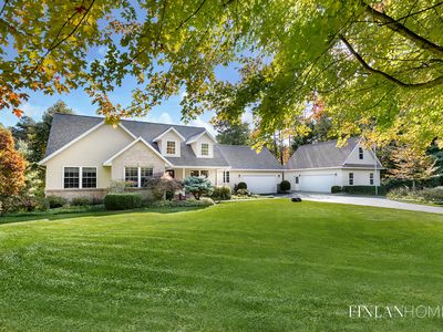 14132 Natures Place Ct SE, Lowell, MI, 49331