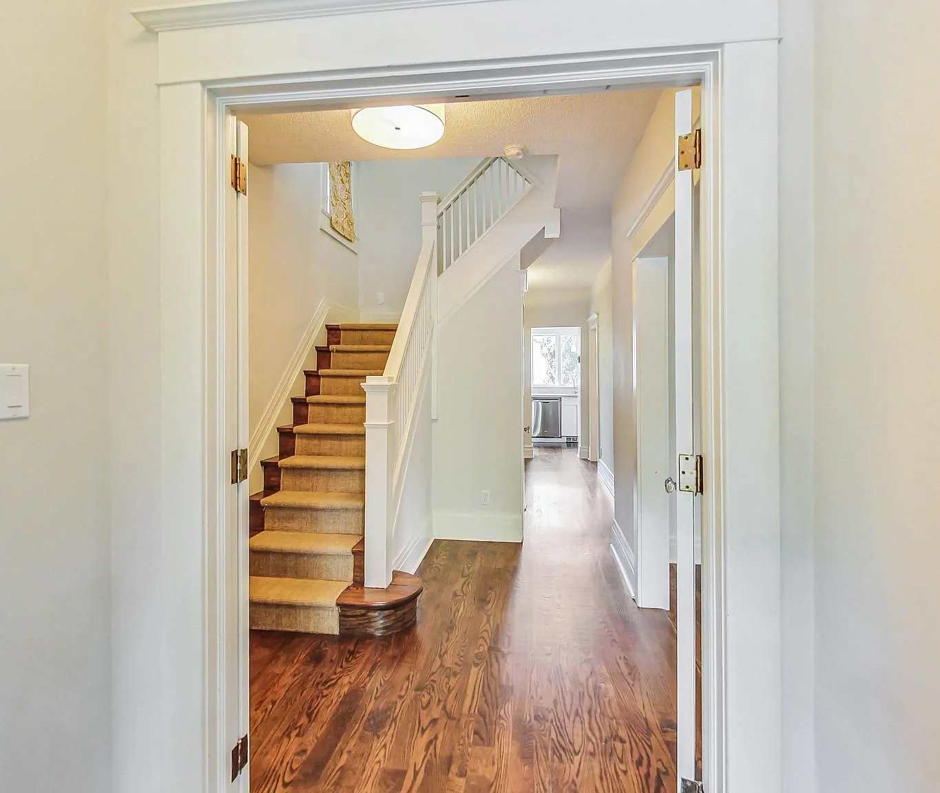 6 bed, $5,695 — Photo 3