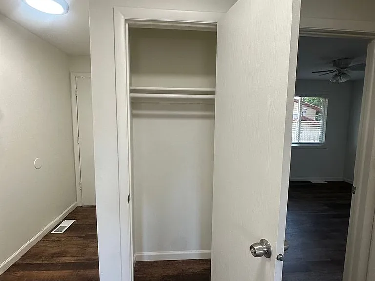 745 E Lazon Dr — Photo 34