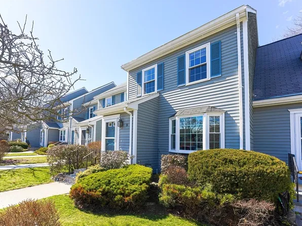 16 Washington Grn, East Walpole, MA 02032