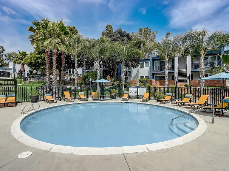 Cove La Mesa — Photo 13