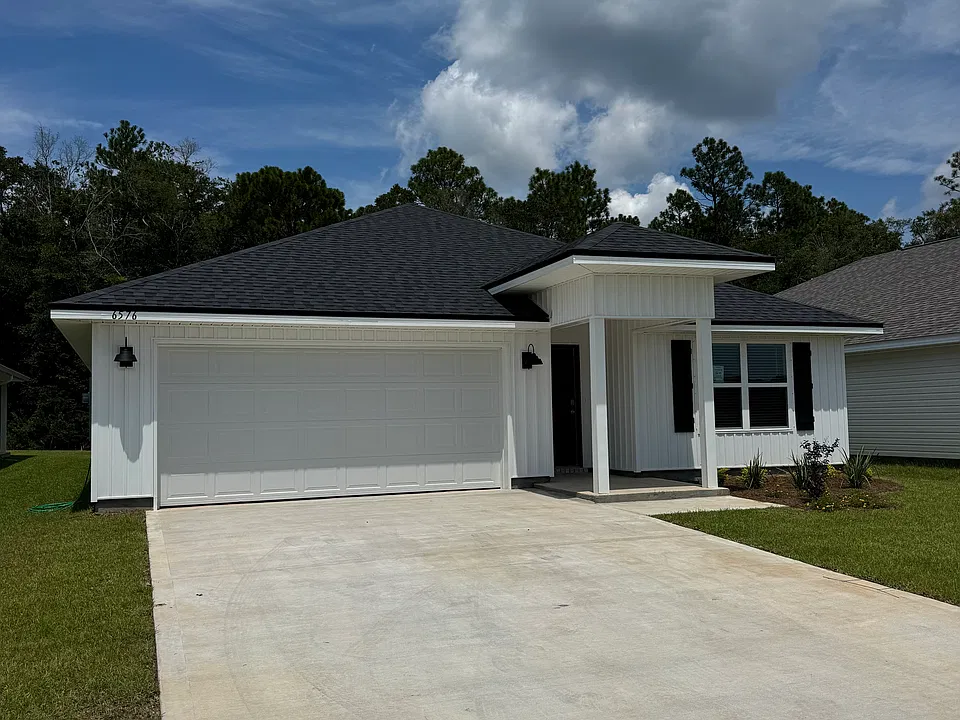 6576 Firefly Dr