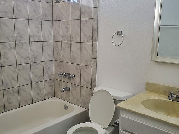 3rd image of 13806 Lemoli Ave APT 30