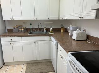 8107 SW 72nd Ave APT 321E, Miami, FL 33143