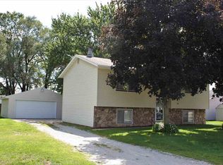 1116 Shultz St, Waterloo, IA 50707