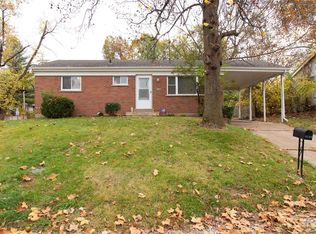 9740 Lilac Dr, Saint Louis, MO 63137