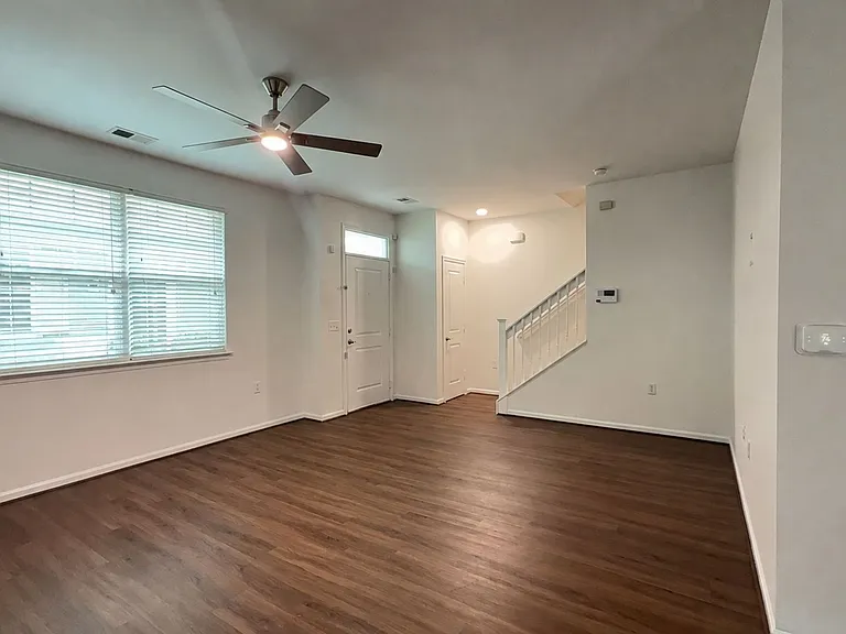 662 Lacy Oak Dr — Photo 6