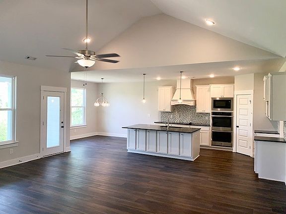 2nd image of 2508 Kingfisher Dr
