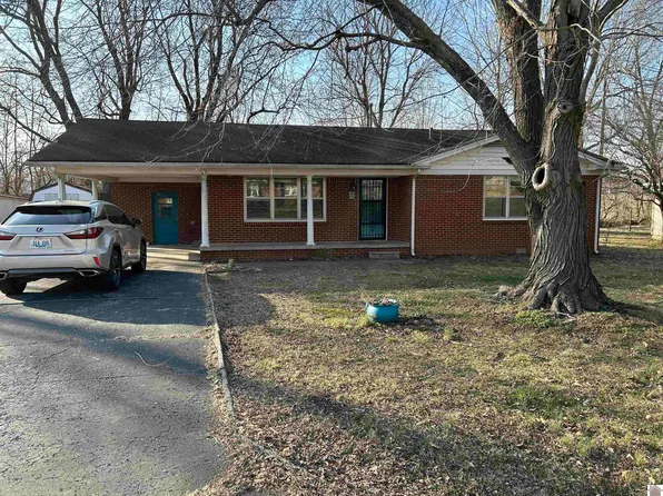 1326 Valley Rd, Benton, KY 42025