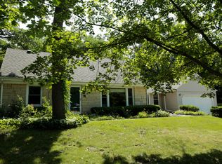 2700 S 124th St, West Allis, WI 53227