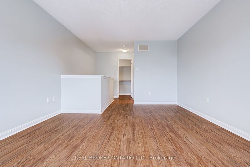 Toronto Townhouse for rent - 2 Bedrooms — photo 14